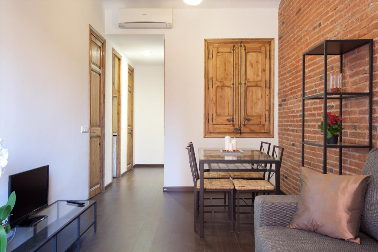 Bright Near Sagrada Familia Appartement *